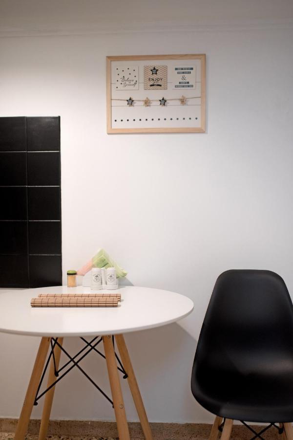 Messolonghi Square Apartment Athens Ngoại thất bức ảnh